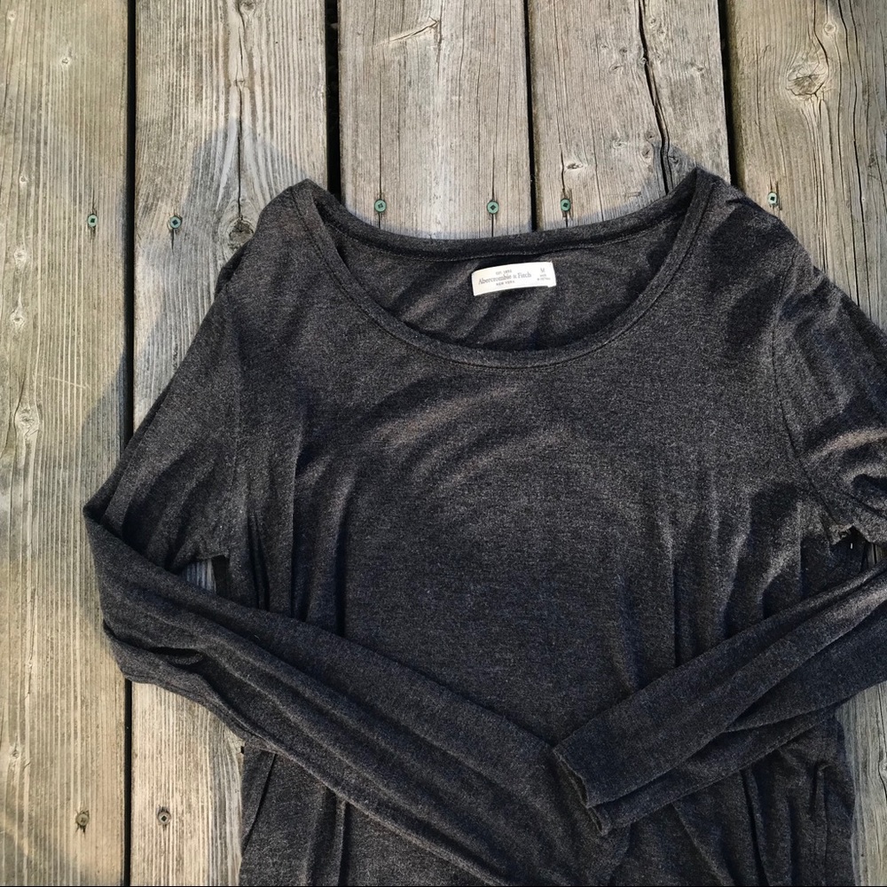 A&F Basic Longsleeve